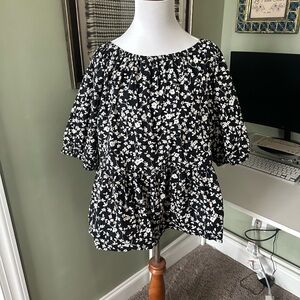 Old Navy Black and White Floral Blouse